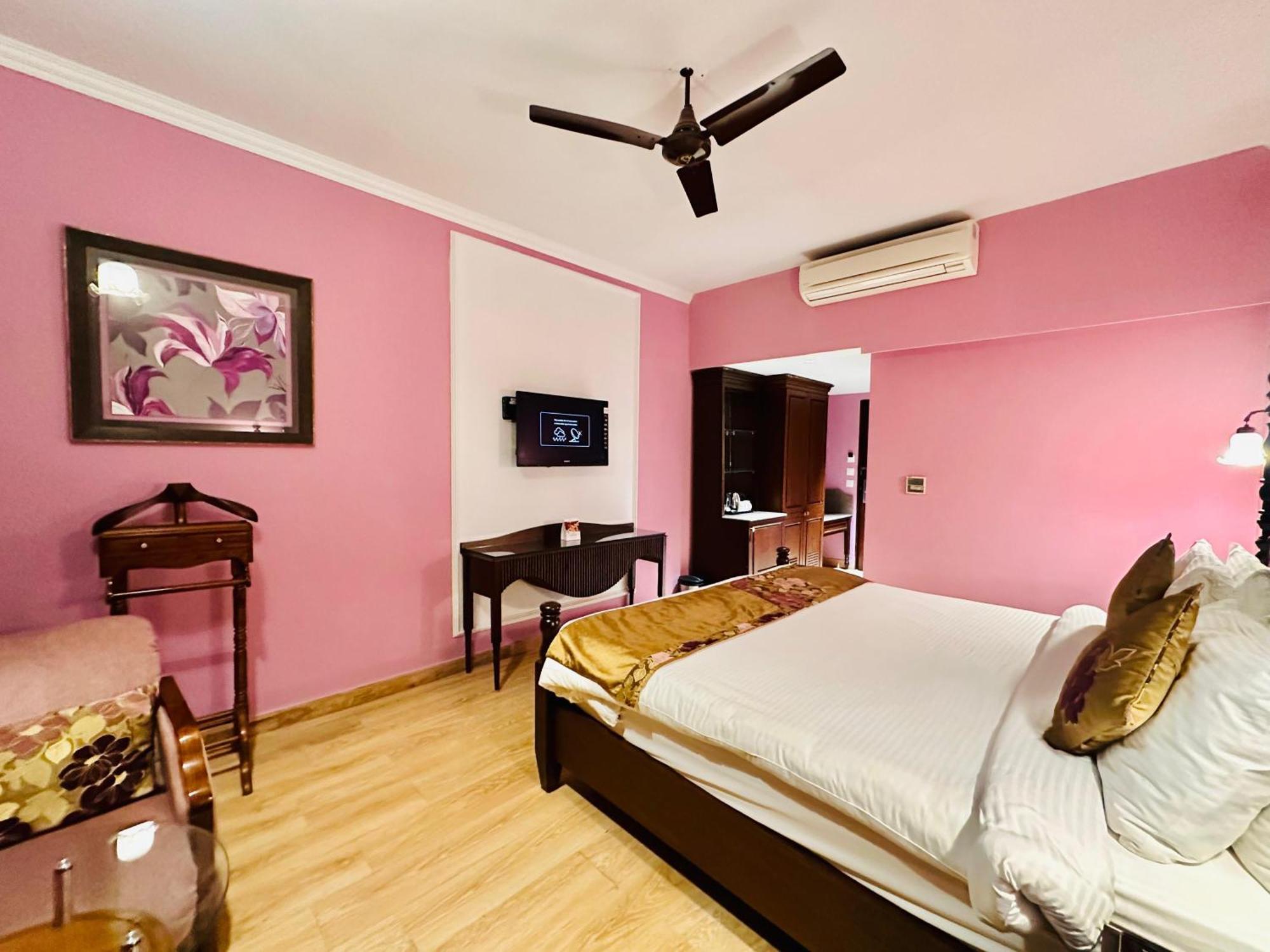 Royal Orchid Fort Resort Mussoorie Dış mekan fotoğraf