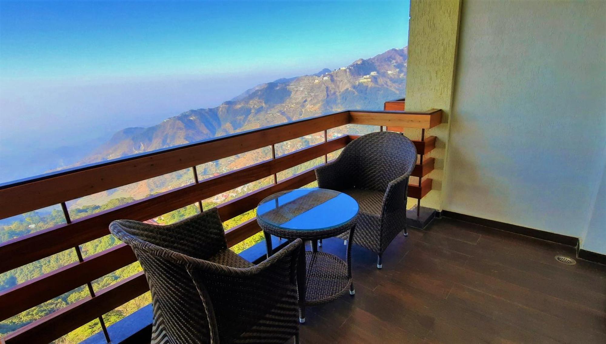 Royal Orchid Fort Resort Mussoorie Dış mekan fotoğraf