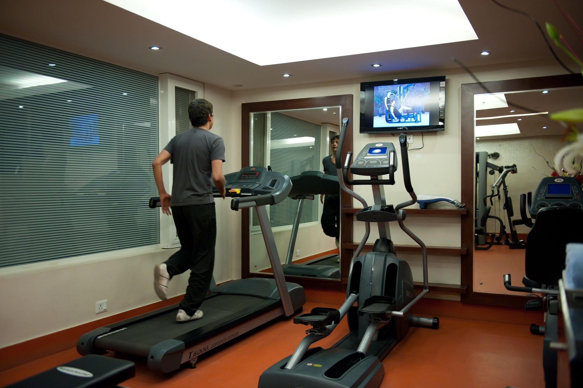 Royal Orchid Fort Resort Mussoorie Dış mekan fotoğraf