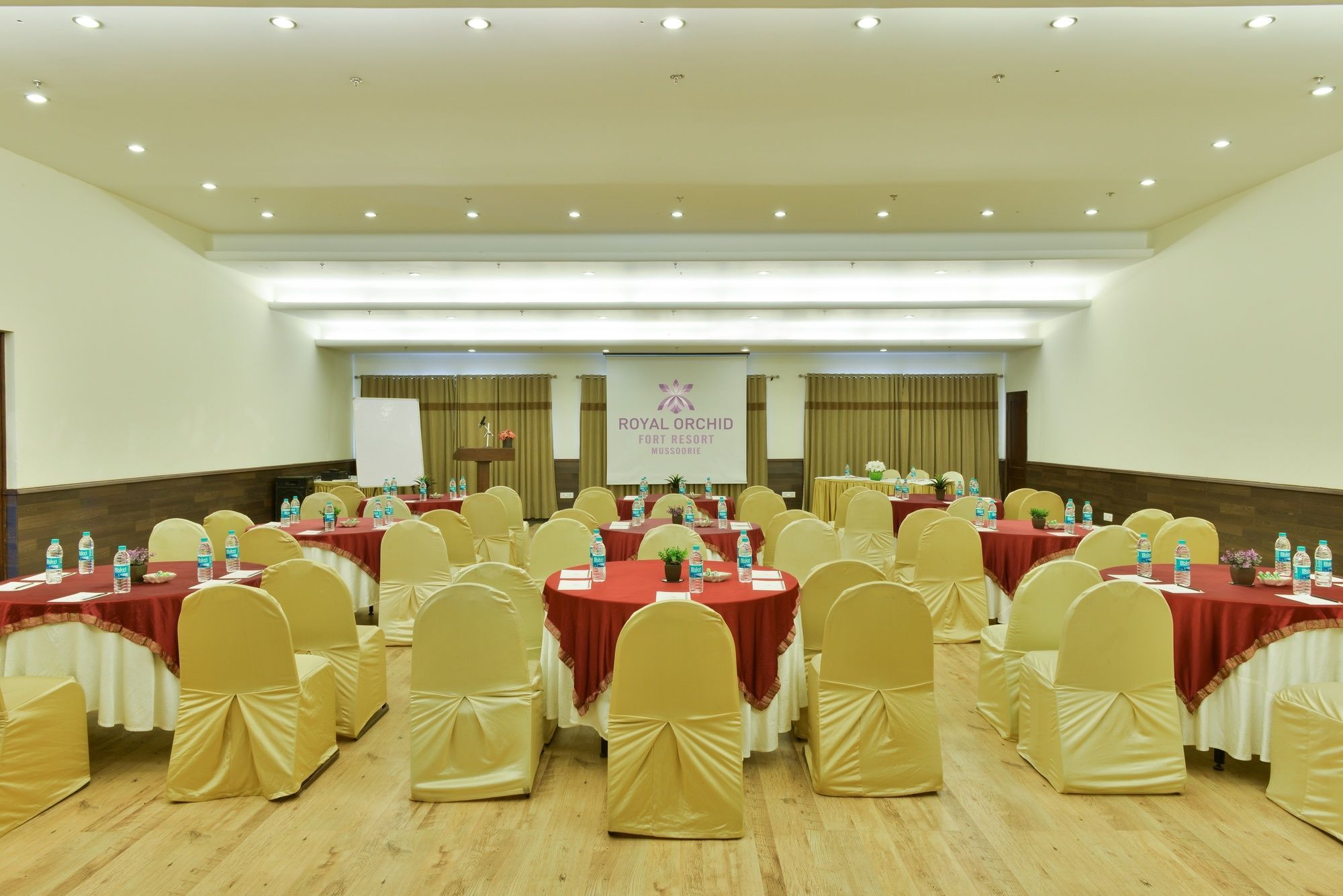 Royal Orchid Fort Resort Mussoorie Dış mekan fotoğraf